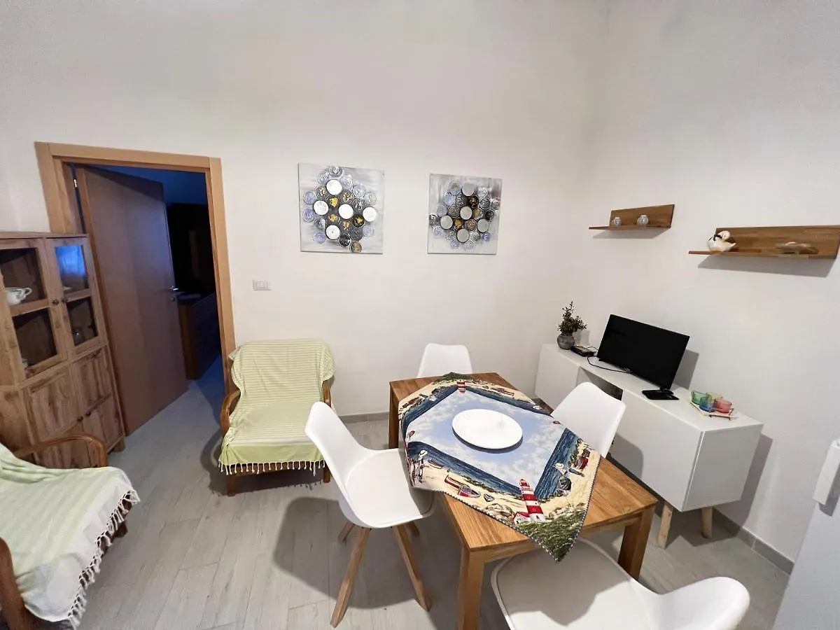 Porto Alabe Casa Levante 0*, Porto Alabe Italië